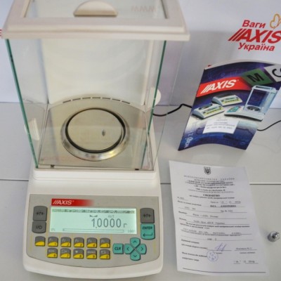 Весы лабораторные AXIS ANG 220 до 220 г, дискретность 0,0001 г