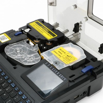 Портативный термотрансферный принтер UKRMARK 550 PC, для печати на кембриках, термоусадочных трубках, этикетках, клавиатура: QWERTY, с подключением Портативный термотрансферный принтер UKRMARK 550 PC, для печати на кембриках, термоусадочных трубках, этикетках, клавиатура: QWERTY, с подключением